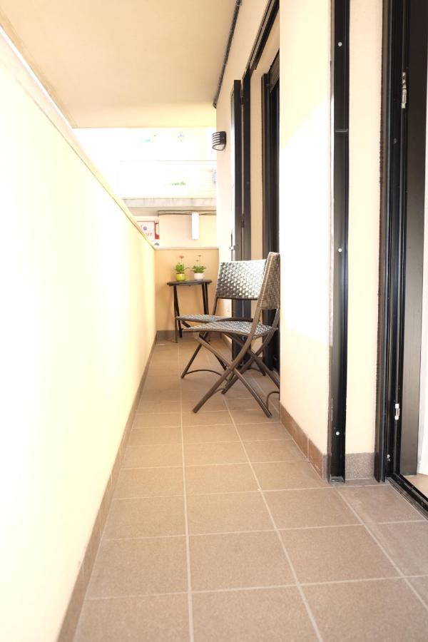 Inass Apartment Ситжес Екстериор снимка