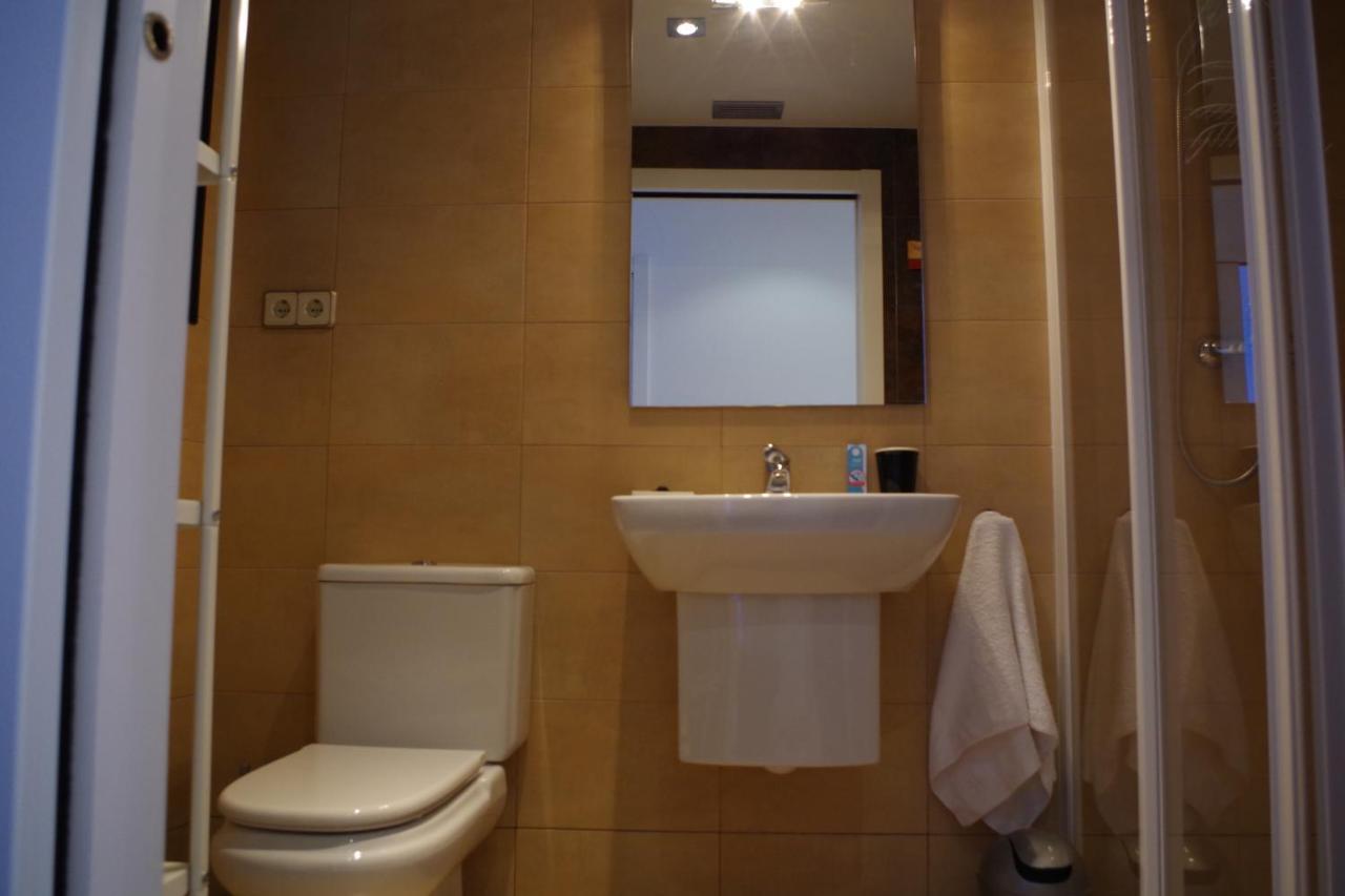 Inass Apartment Ситжес Екстериор снимка