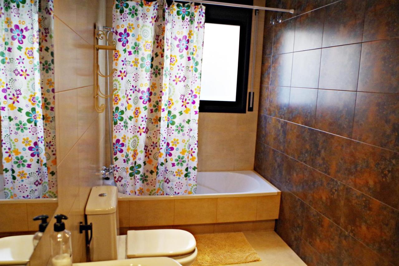 Inass Apartment Ситжес Екстериор снимка