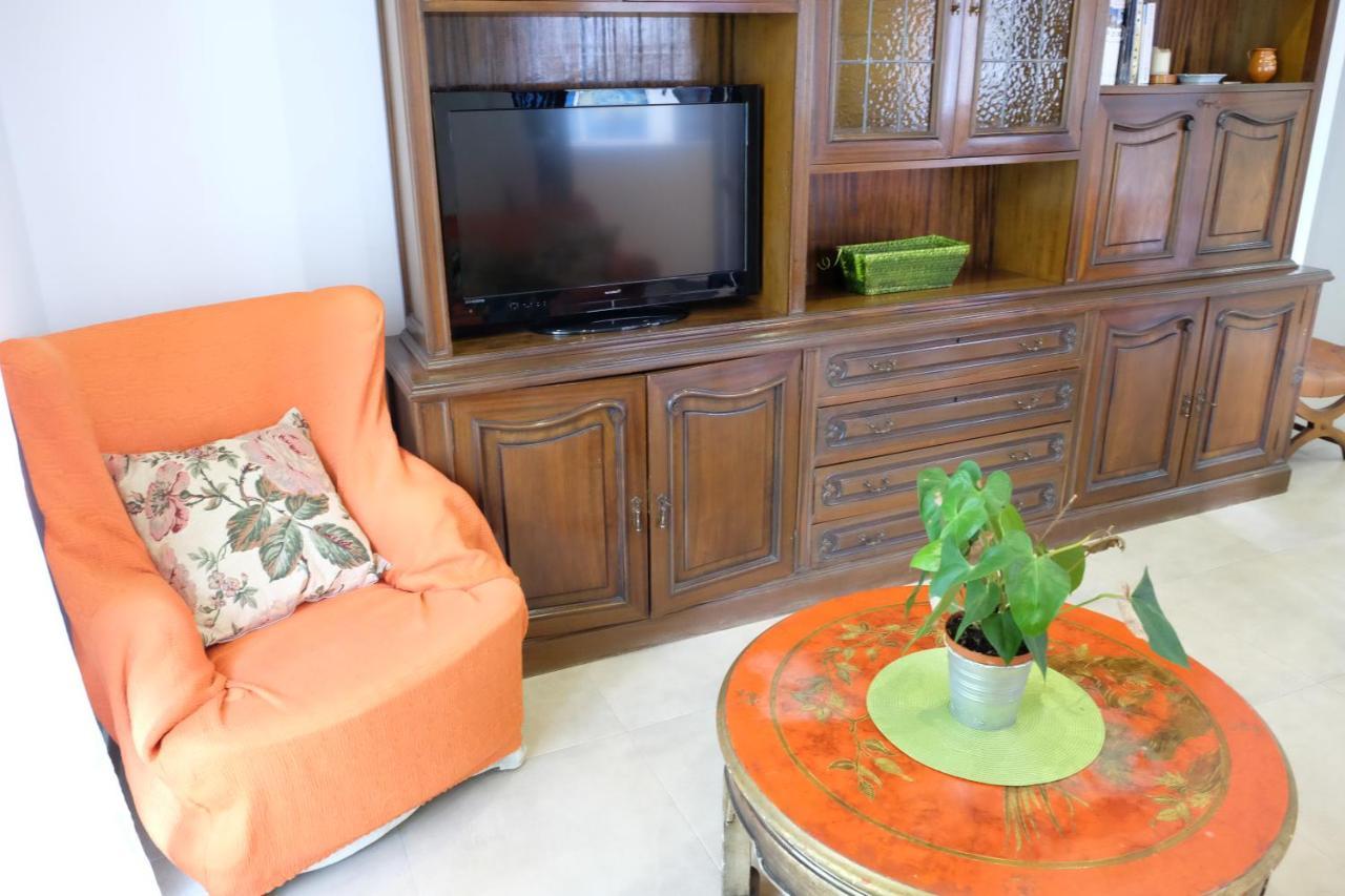 Inass Apartment Ситжес Екстериор снимка