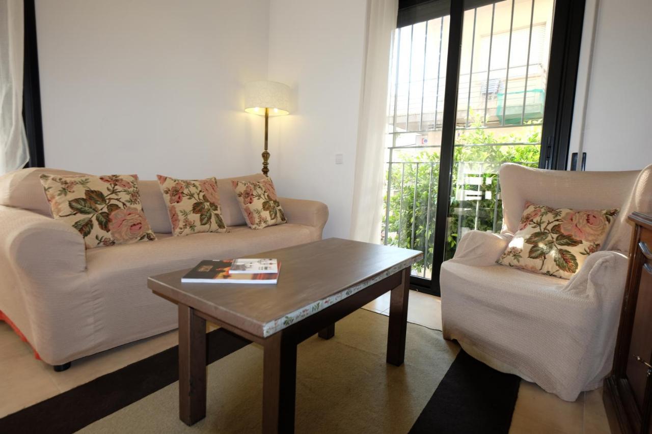 Inass Apartment Ситжес Екстериор снимка
