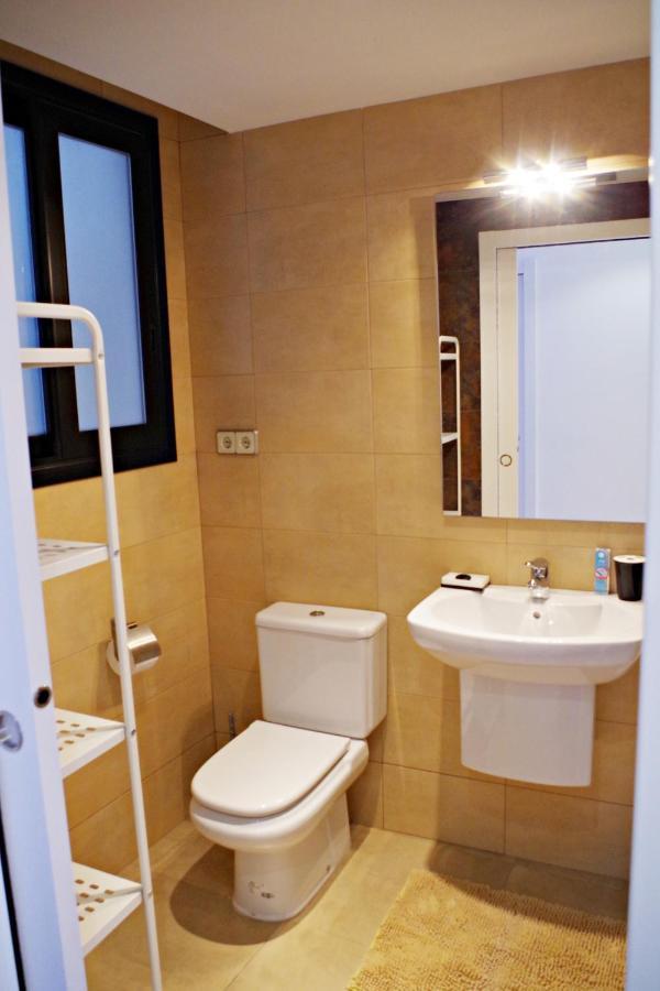 Inass Apartment Ситжес Екстериор снимка
