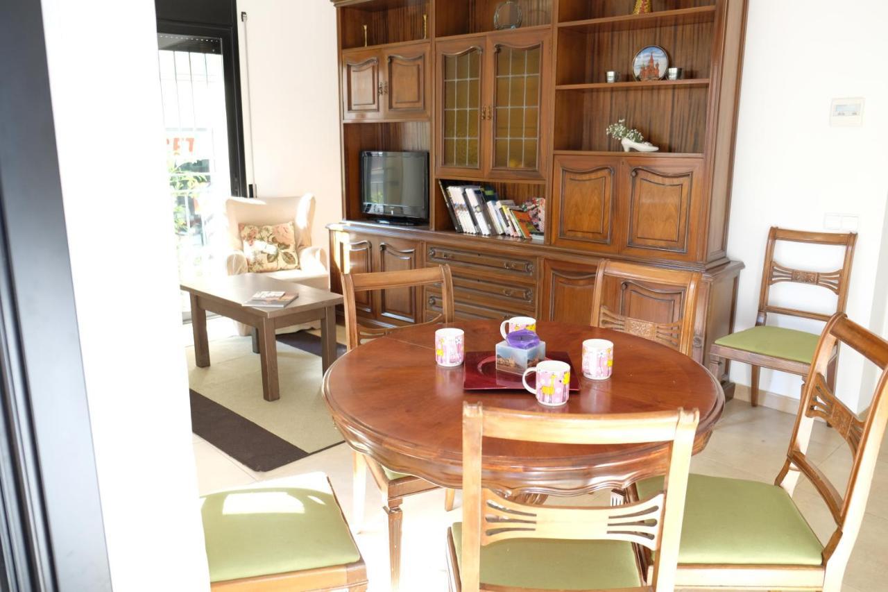 Inass Apartment Ситжес Екстериор снимка