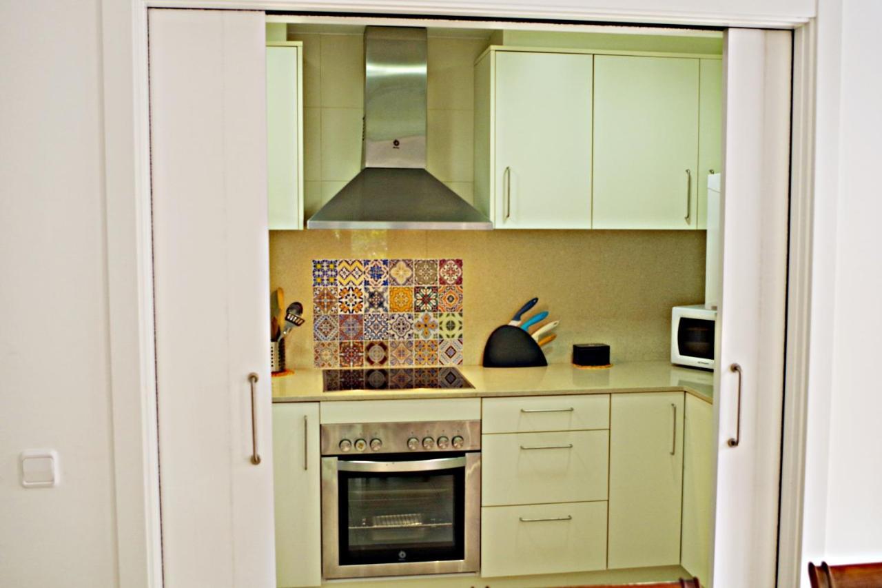 Inass Apartment Ситжес Екстериор снимка