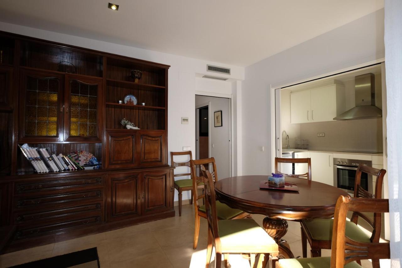 Inass Apartment Ситжес Екстериор снимка
