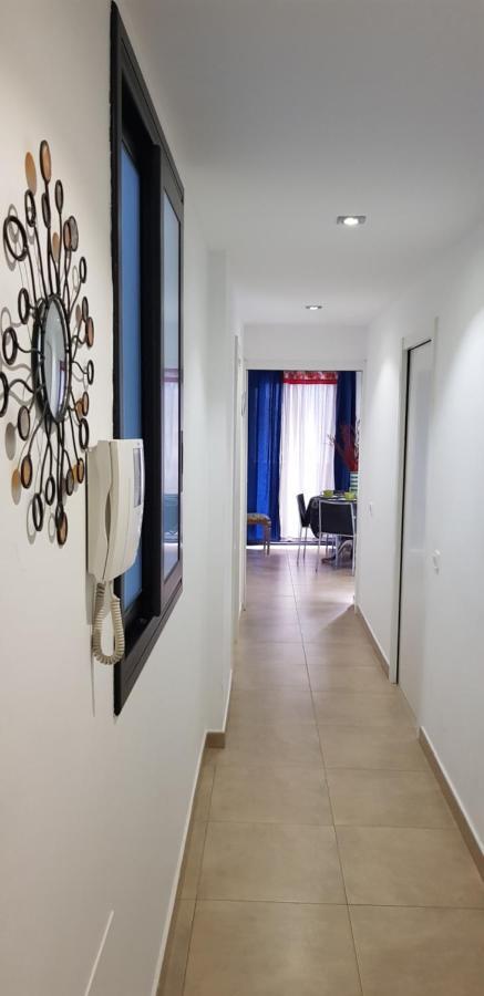 Inass Apartment Ситжес Екстериор снимка